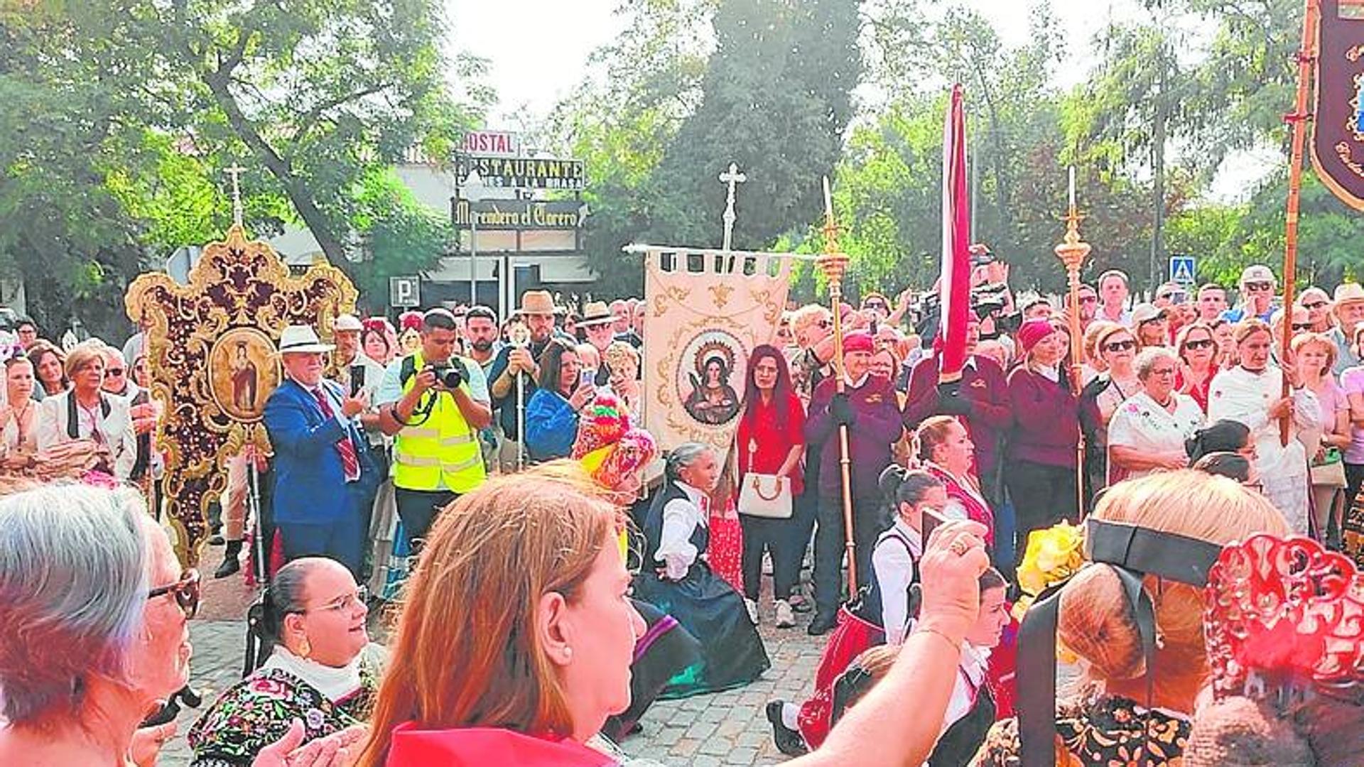 Una Ruta De Peregrinos Conecta M Rida Y El Santuario De La Santa En